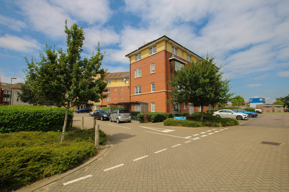 Herschell Court, BASILDON, SS14