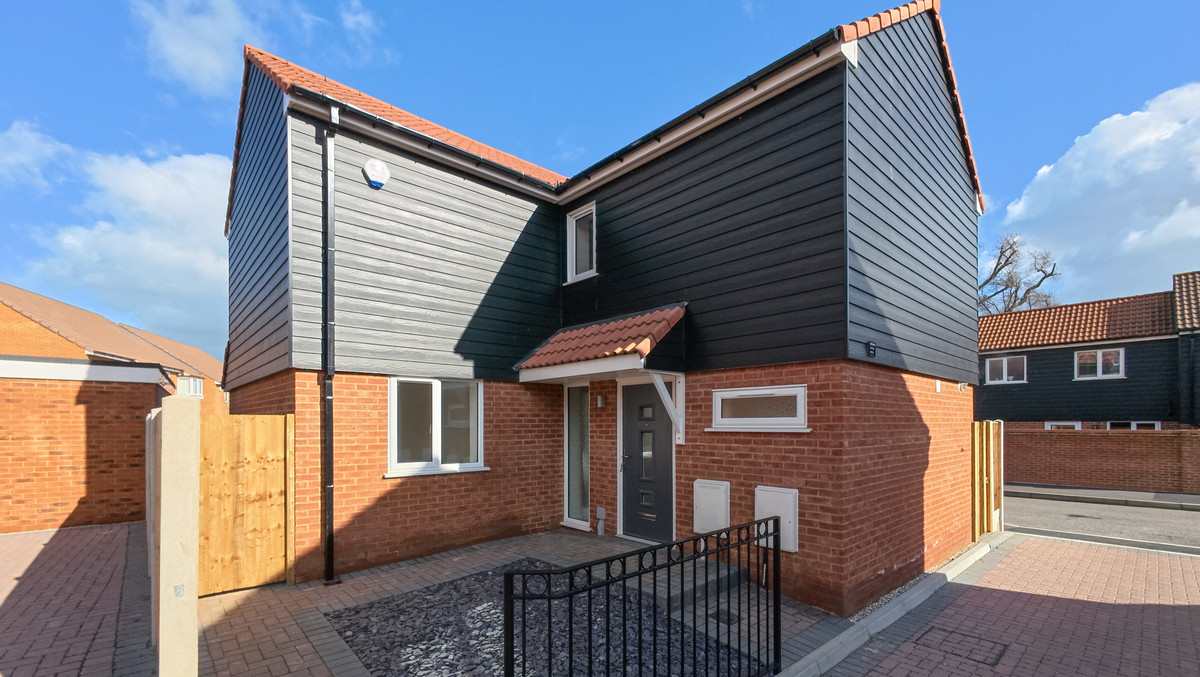 Fairview Crescent, Rayleigh, SS6