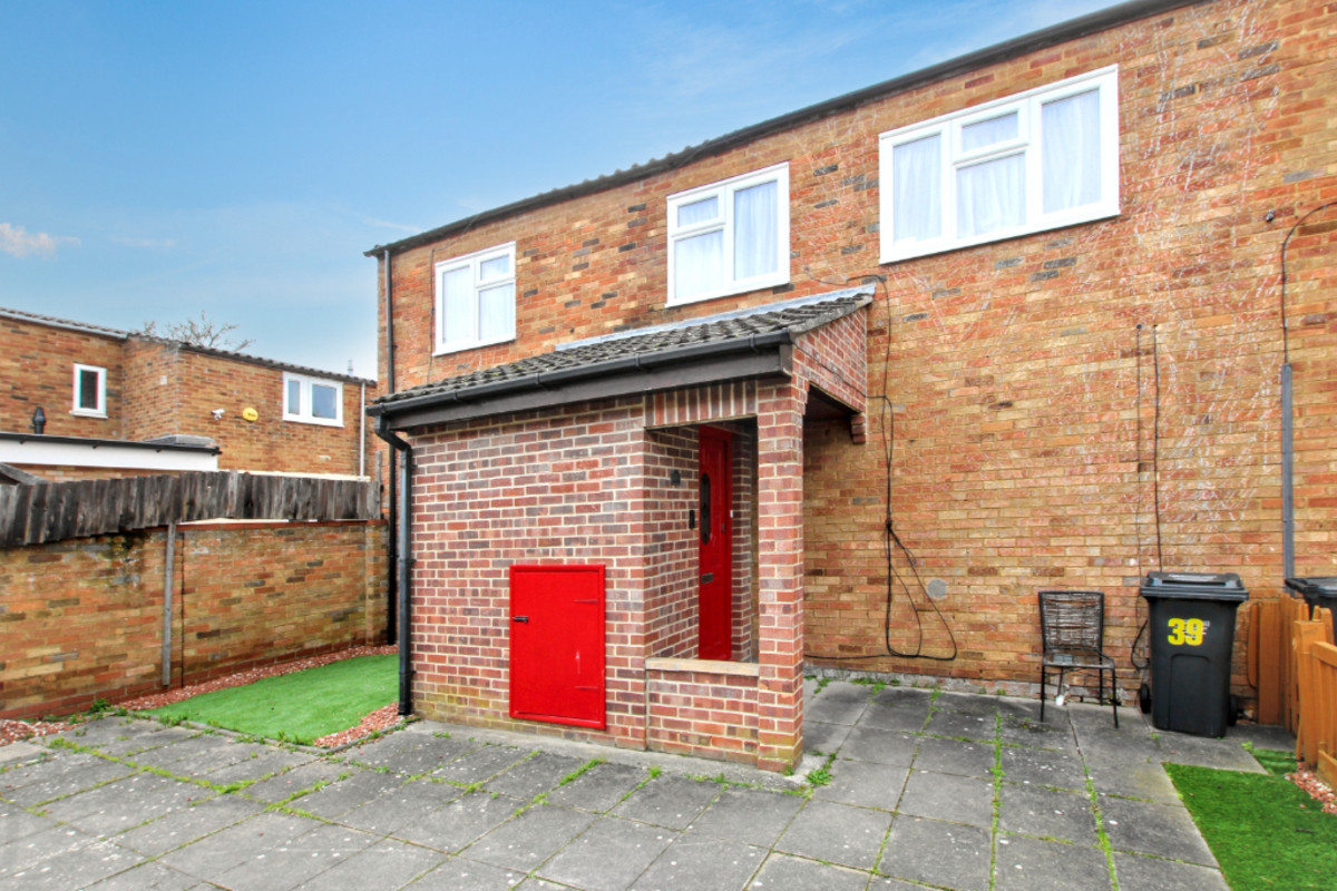 Buckerills, Basildon, SS13