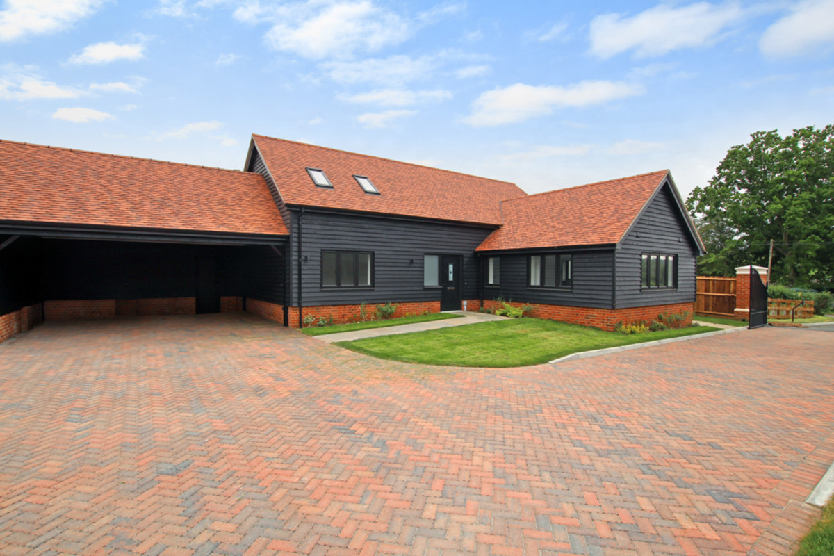 Coxes Farm Road, Billericay, CM11