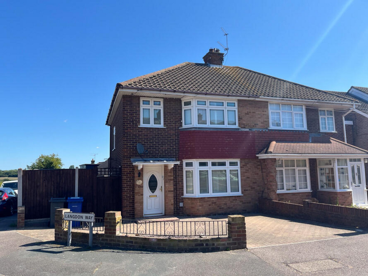 Woodbrooke Way, Corringham, SS17