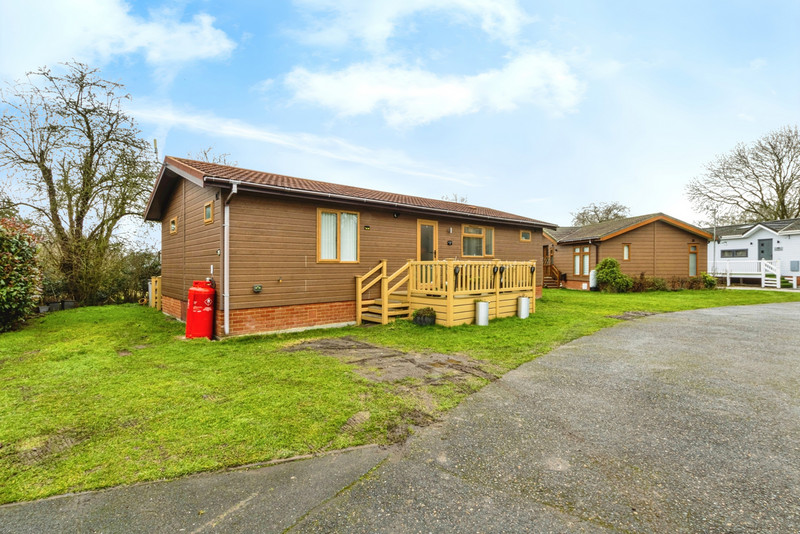 Straight Road, East Bergholt, CO7