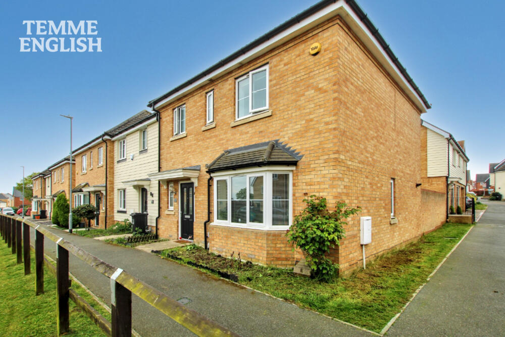 Warwick Crescent, Basildon, SS15