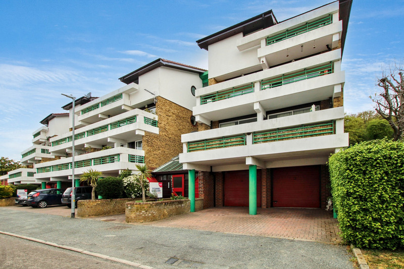 The Vale, Basildon, SS16