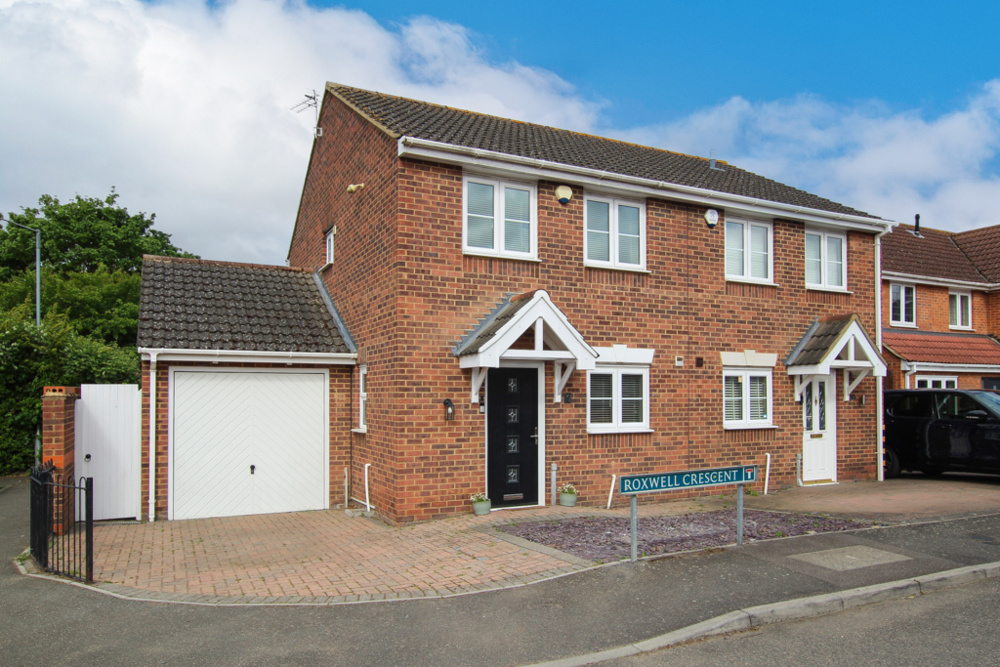 Roxwell Crescent, Wickford, SS12