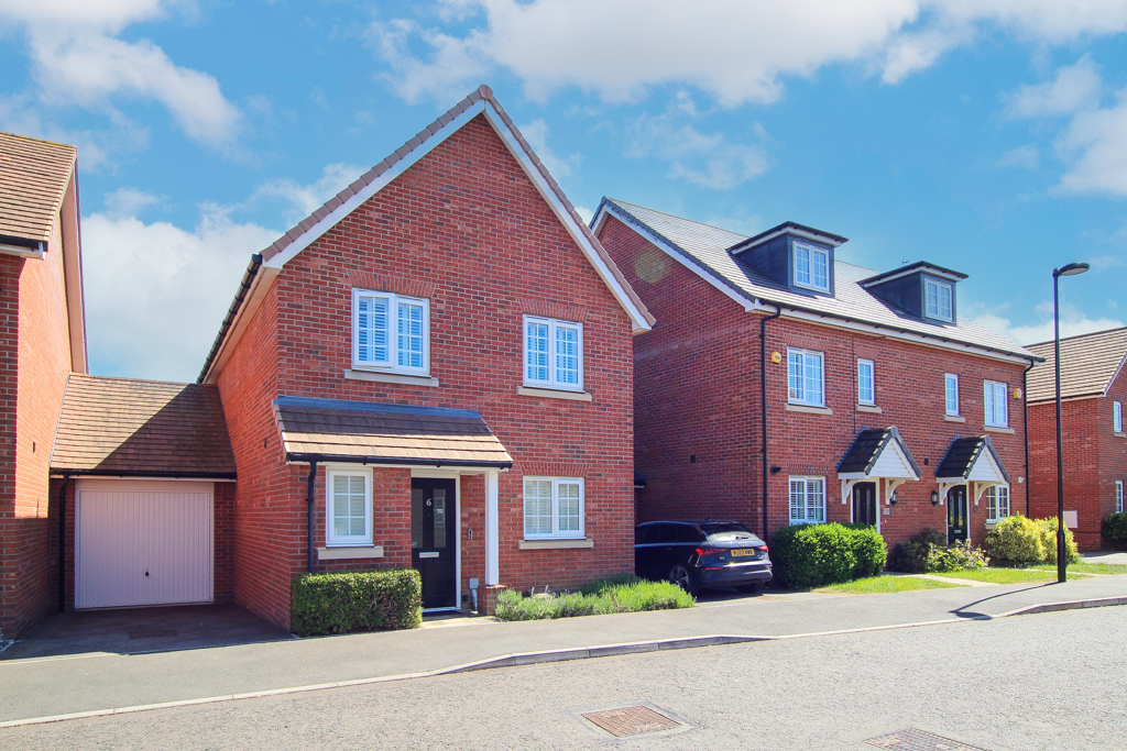 Tamworth Drive, Wickford, SS11