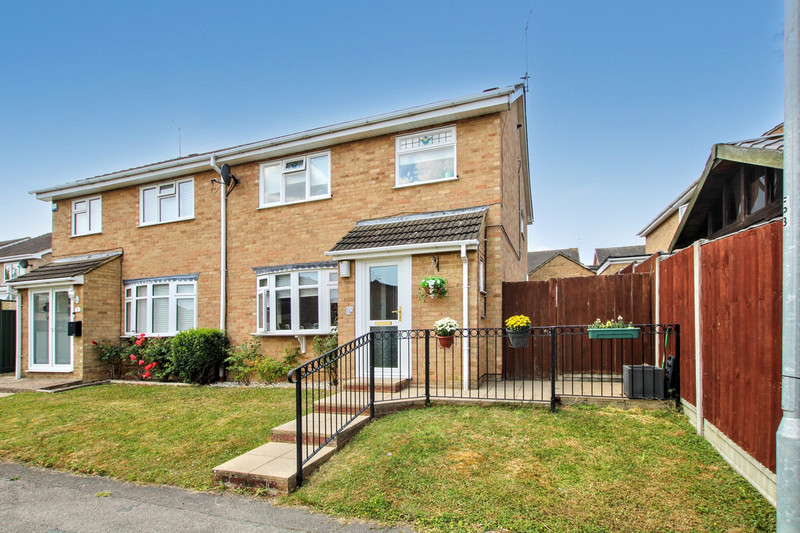 Essex Close, Basildon, SS15