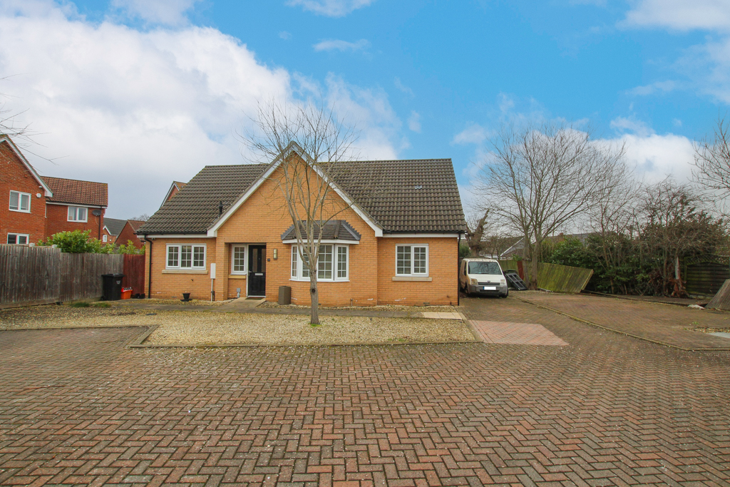 Oak Crescent, Wickford, SS11
