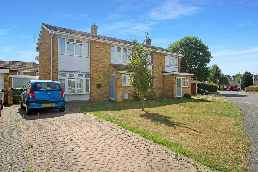 Cedar Avenue, Wickford, SS12