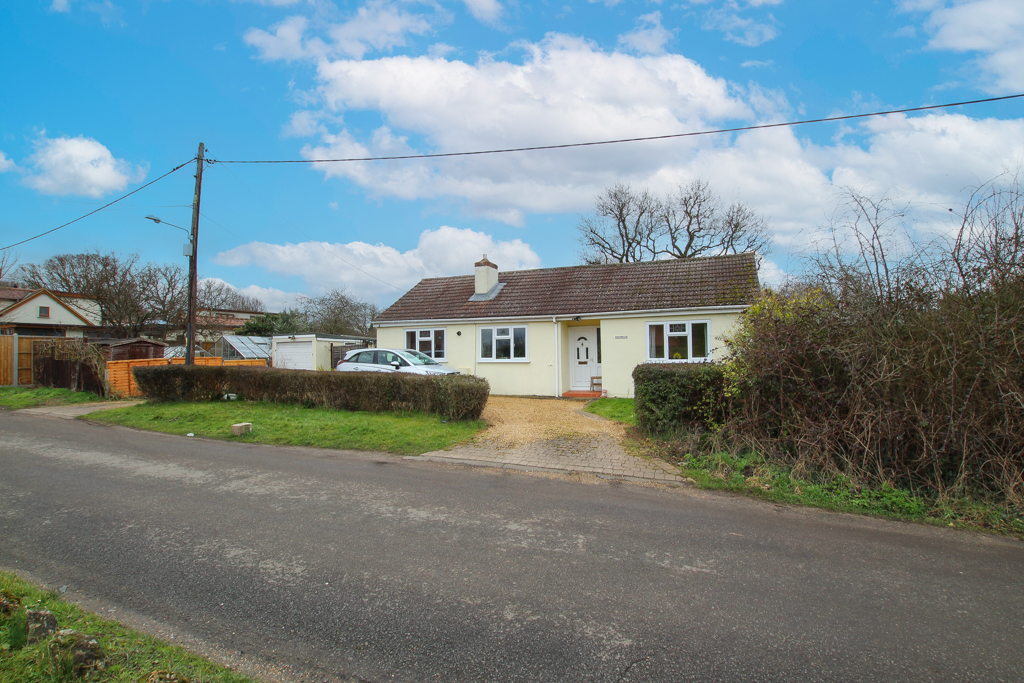 Sugden Avenue, Wickford, SS12