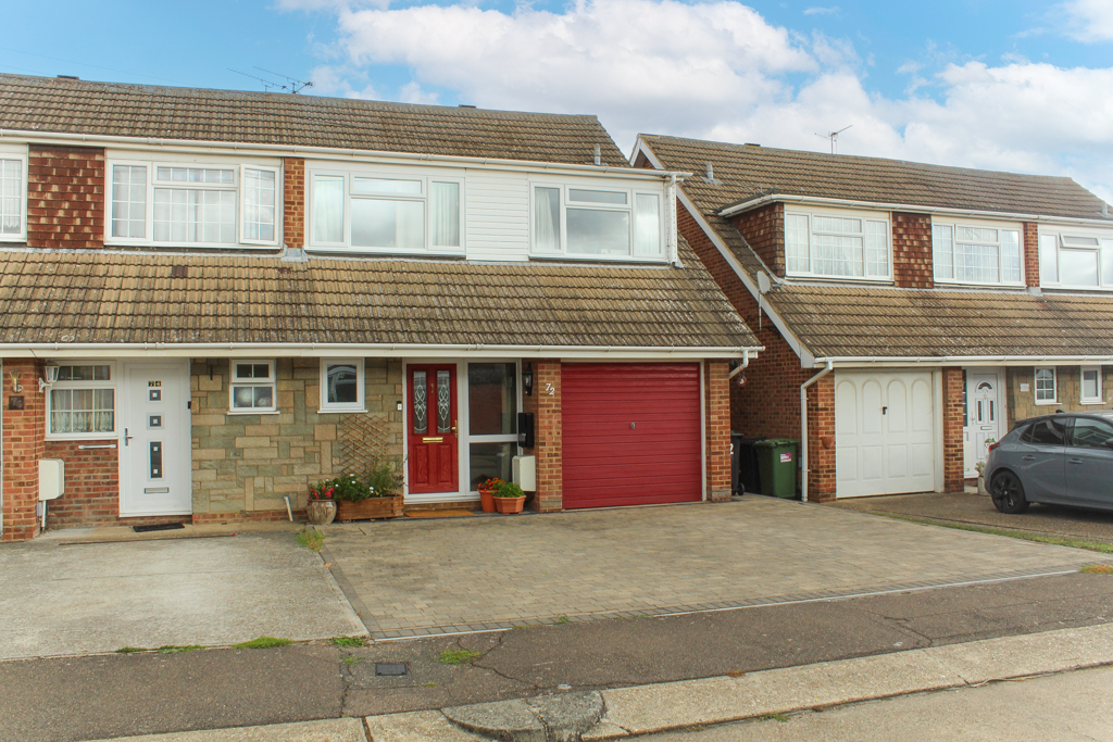Fourth Avenue, Wickford, SS11