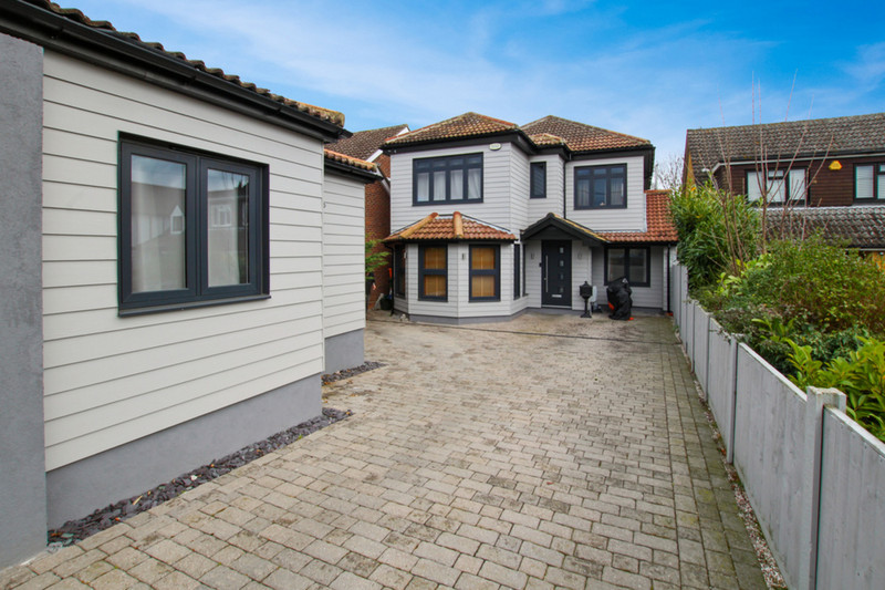 High View Rise, Crays Hill, CM11
