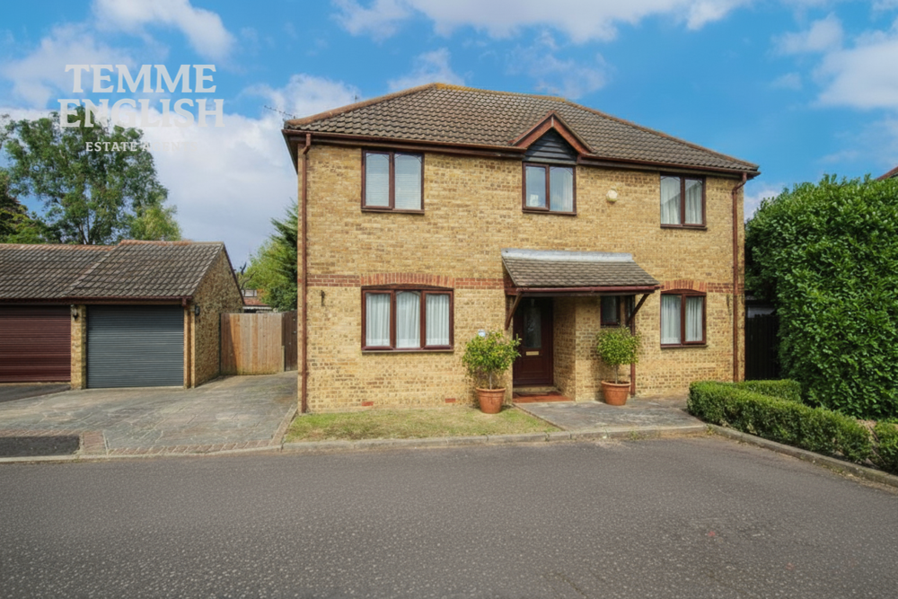 Hornchurch Close, Wickford, SS11