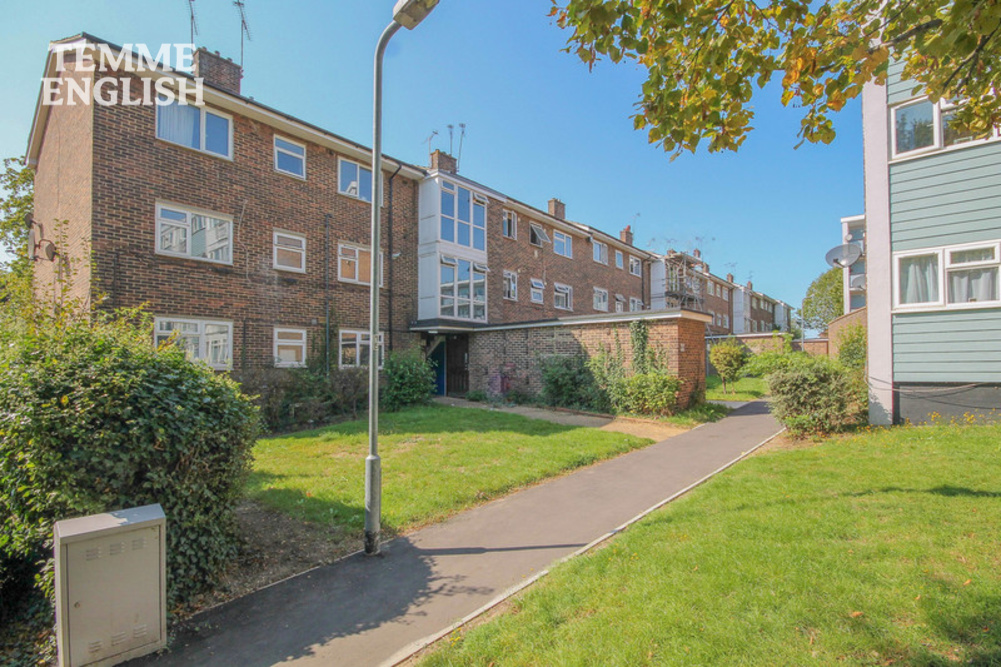 The Knares, Basildon, SS16