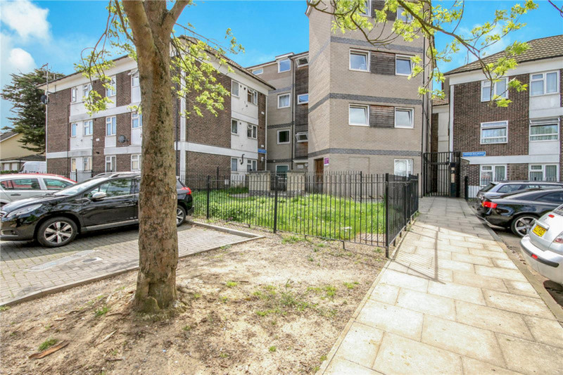 Redgrave Road, Basildon, SS16