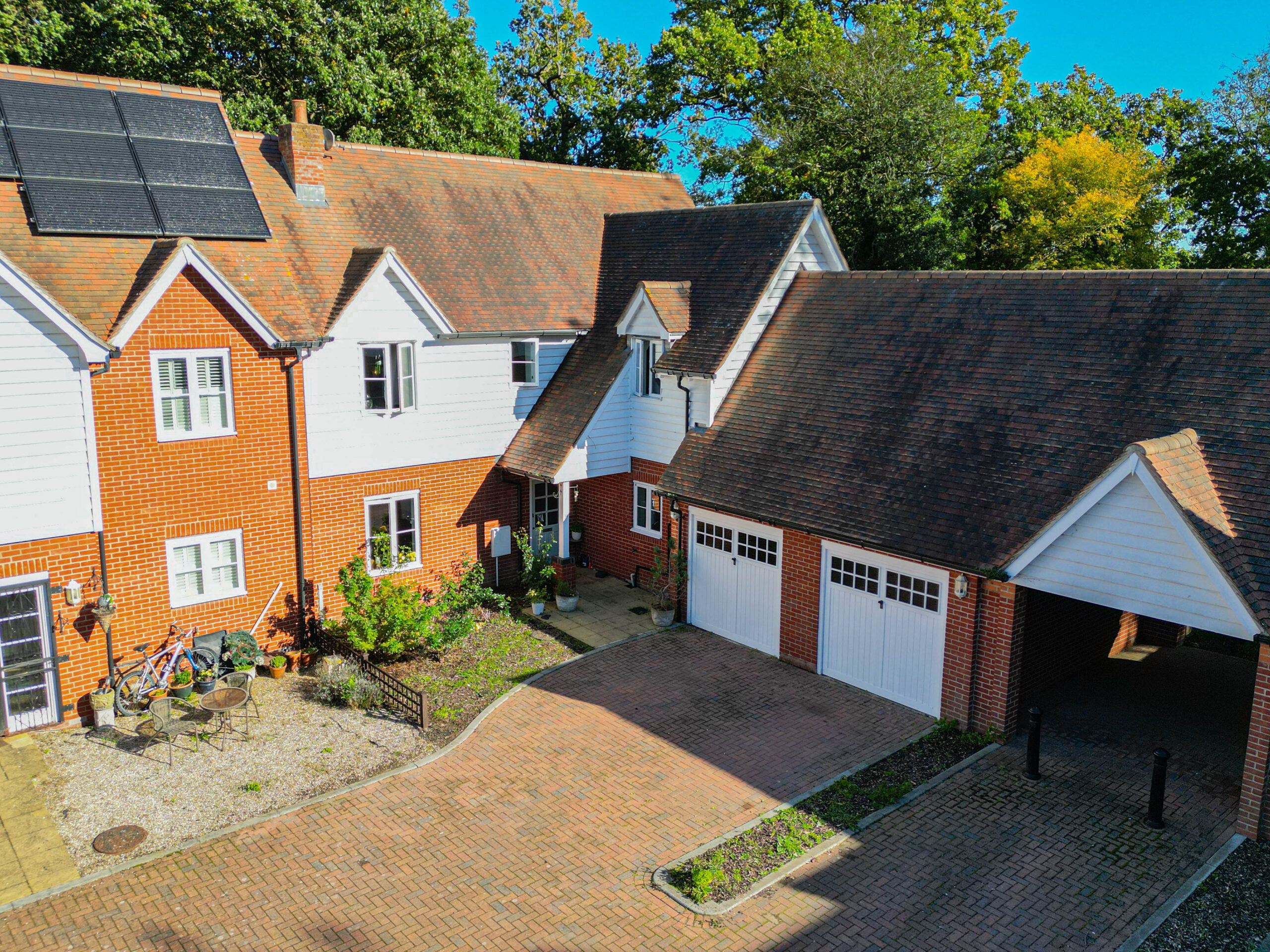 Cravenwood Close, Weeley, CO16