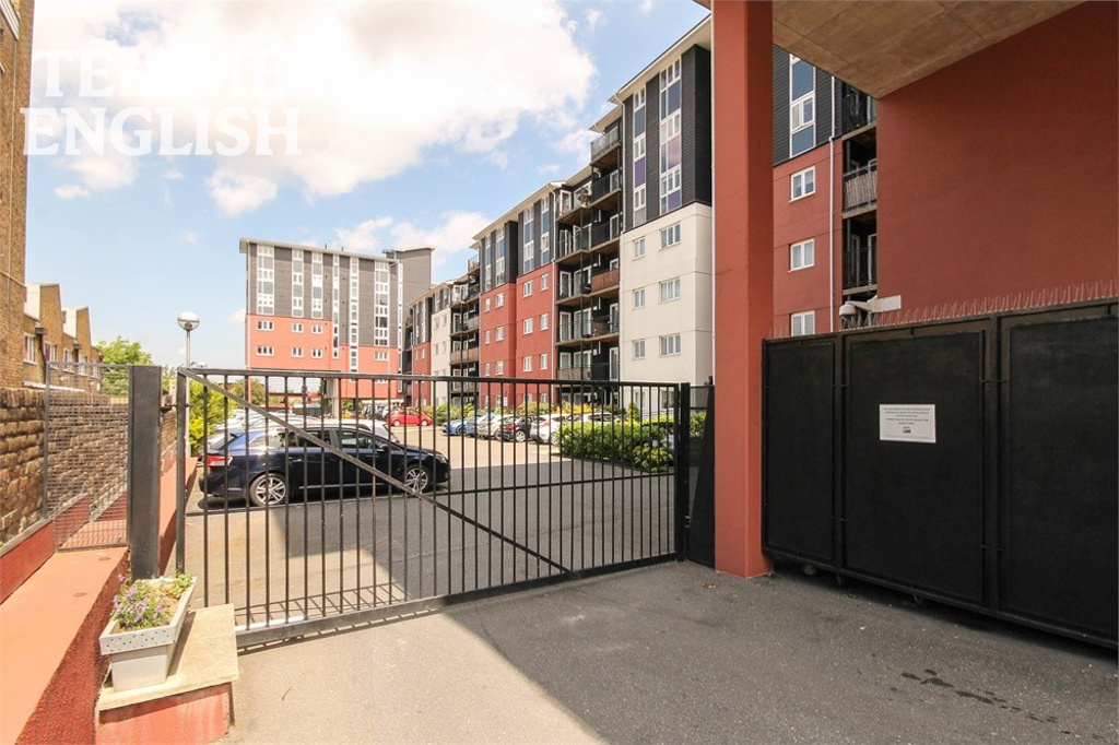 Lower Southend Road, Wickford, SS11