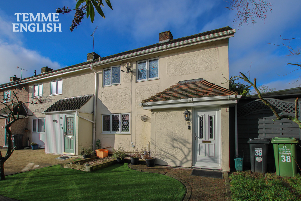 Beeleigh Cross, Basildon, SS14