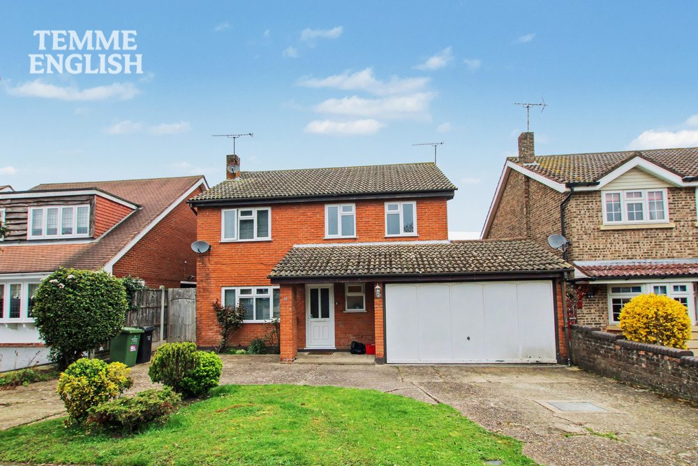 Roseberry Avenue, Langdon Hills, SS16