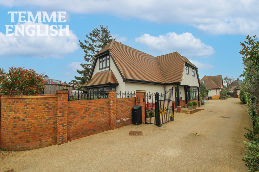 Lynton Road, Benfleet, SS7