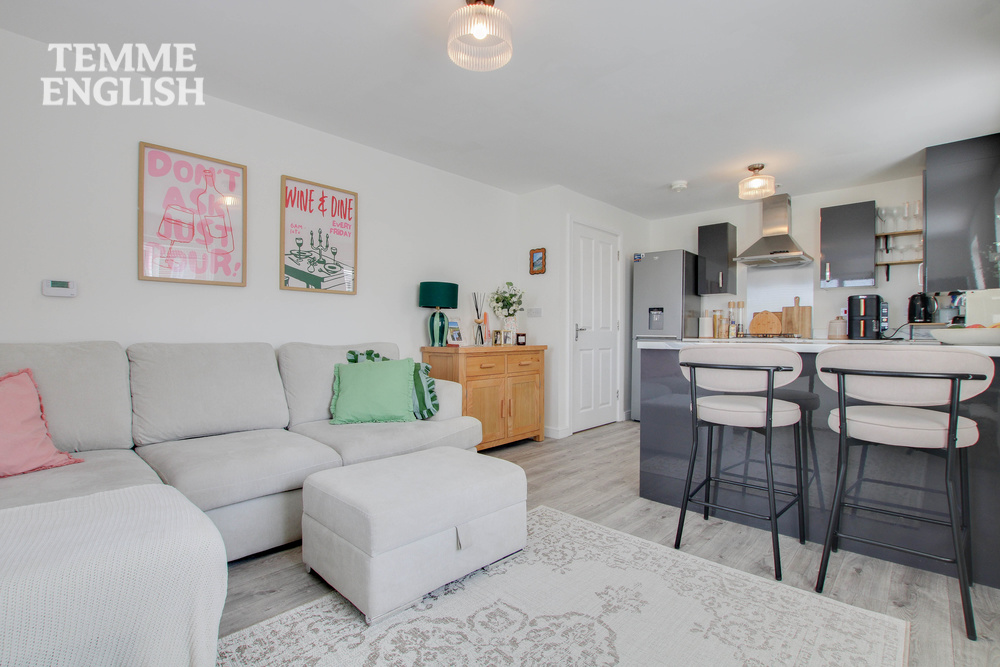 School Avenue, Dunton Fields, Laindon, SS15