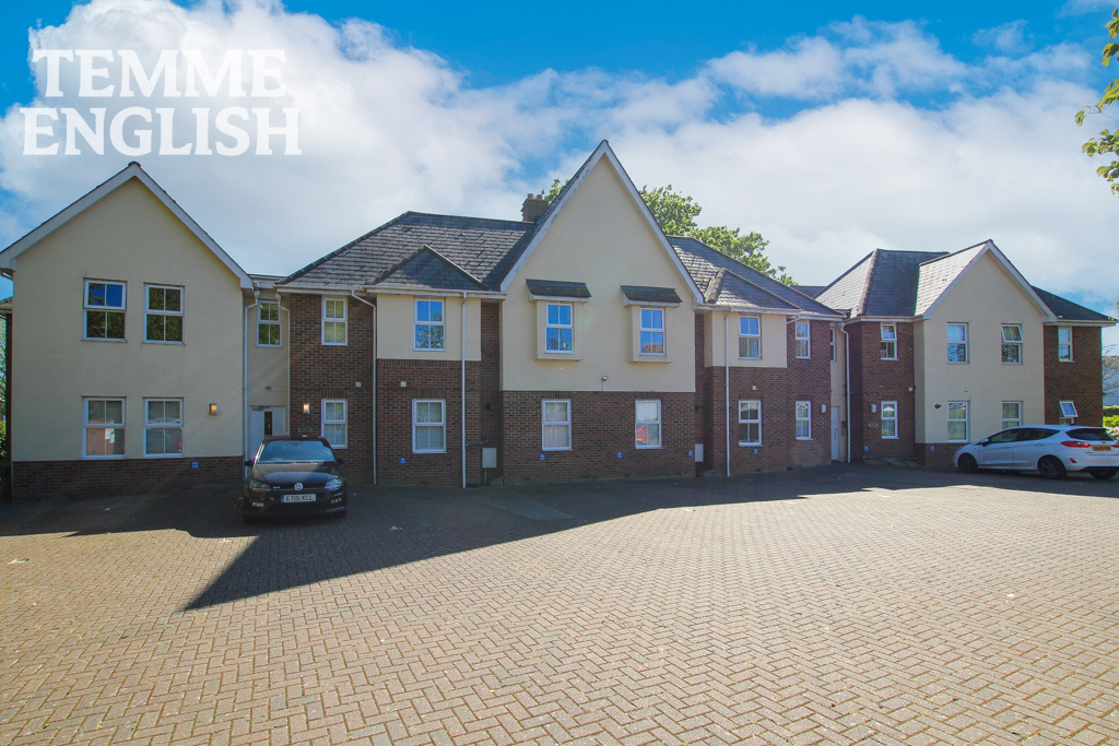 Weir Gardens, Sovereign Court, SS6