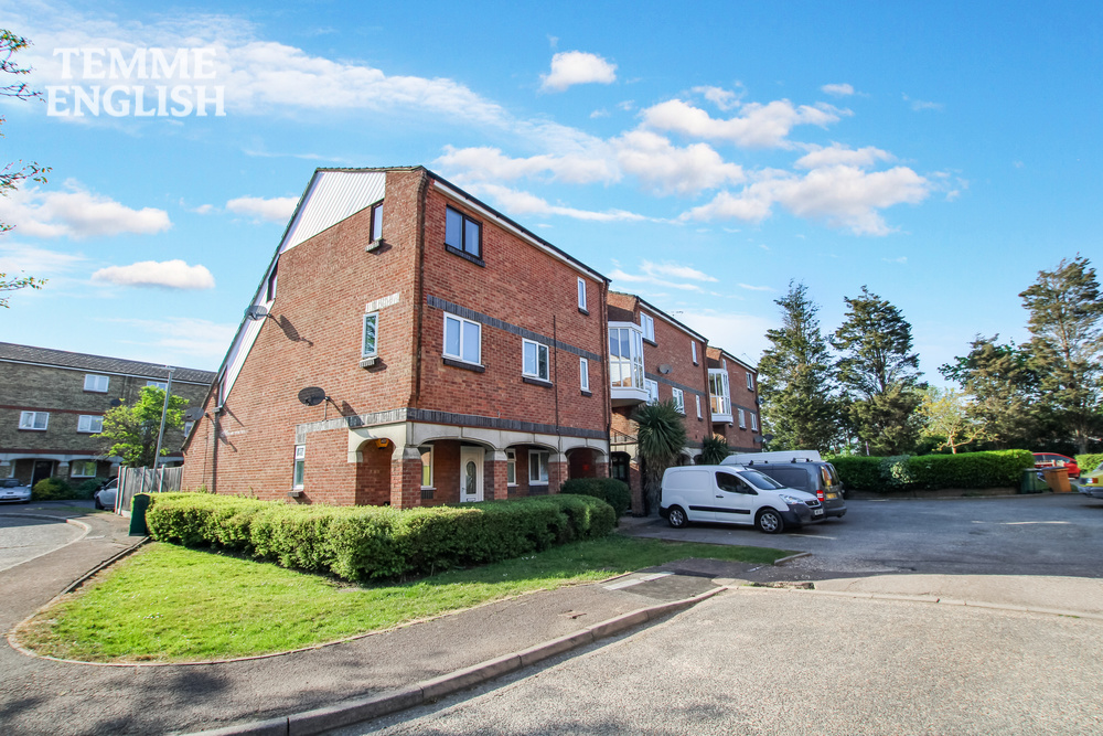 Calvert Drive, Basildon, SS13