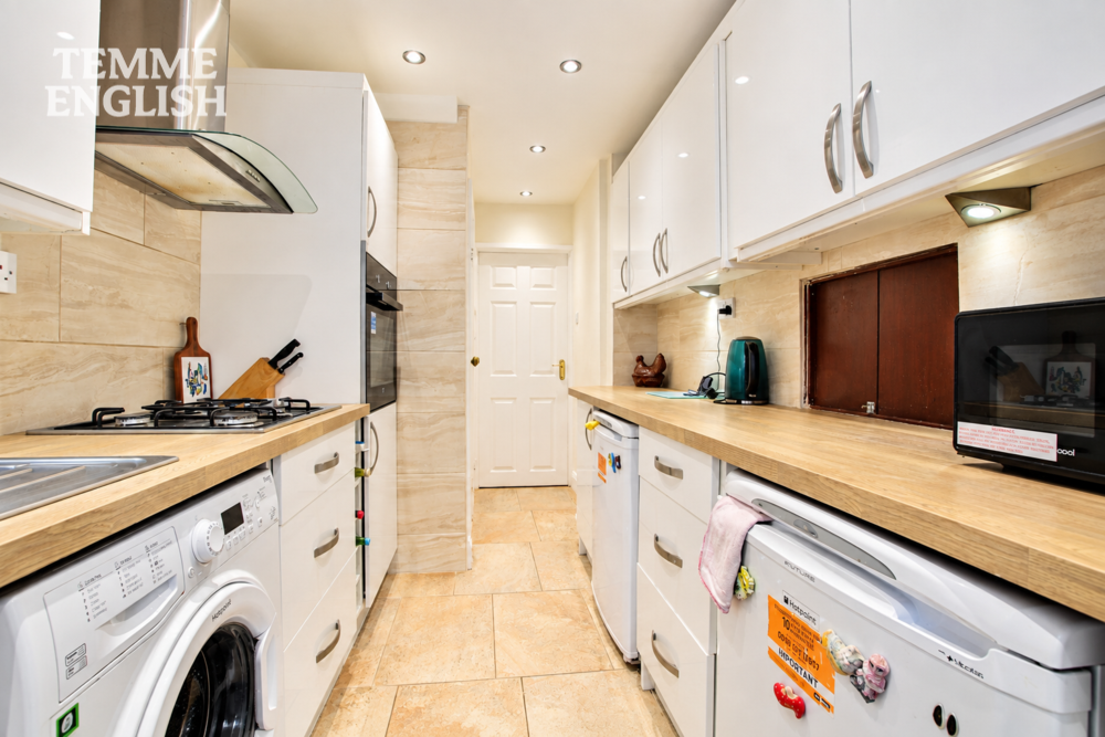 Waldringfield, Basildon, SS14