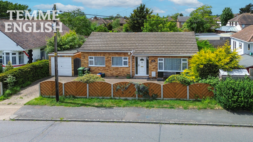 Cedar Avenue, Wickford, SS12