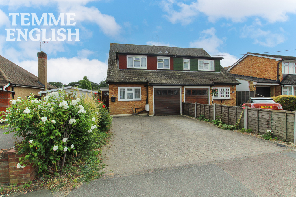 Bromfords Drive, Wickford, SS12