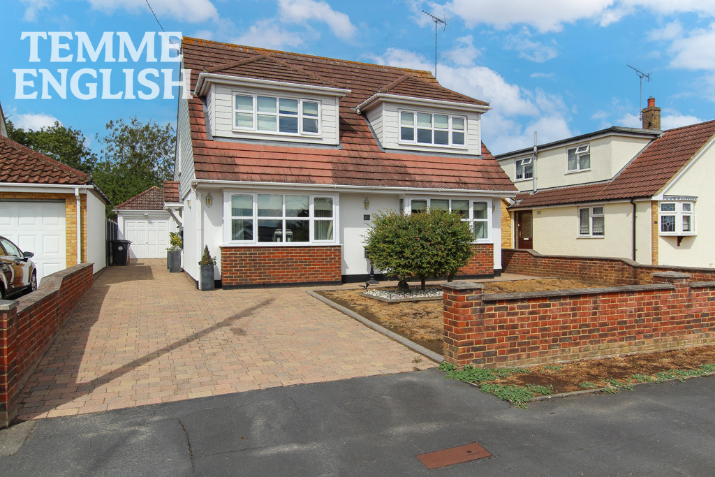 Waverley Crescent, Wickford, SS11
