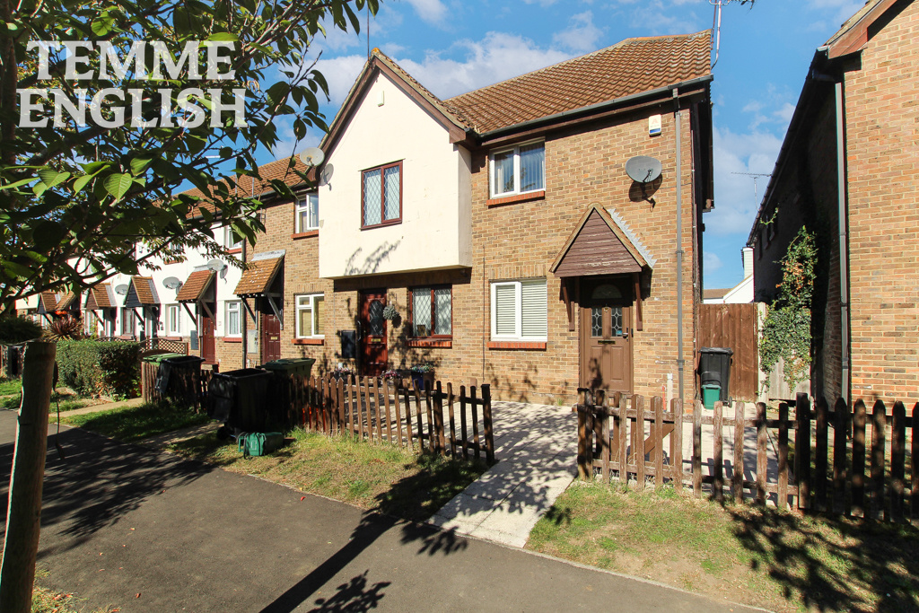 Grange Avenue, Wickford, SS12