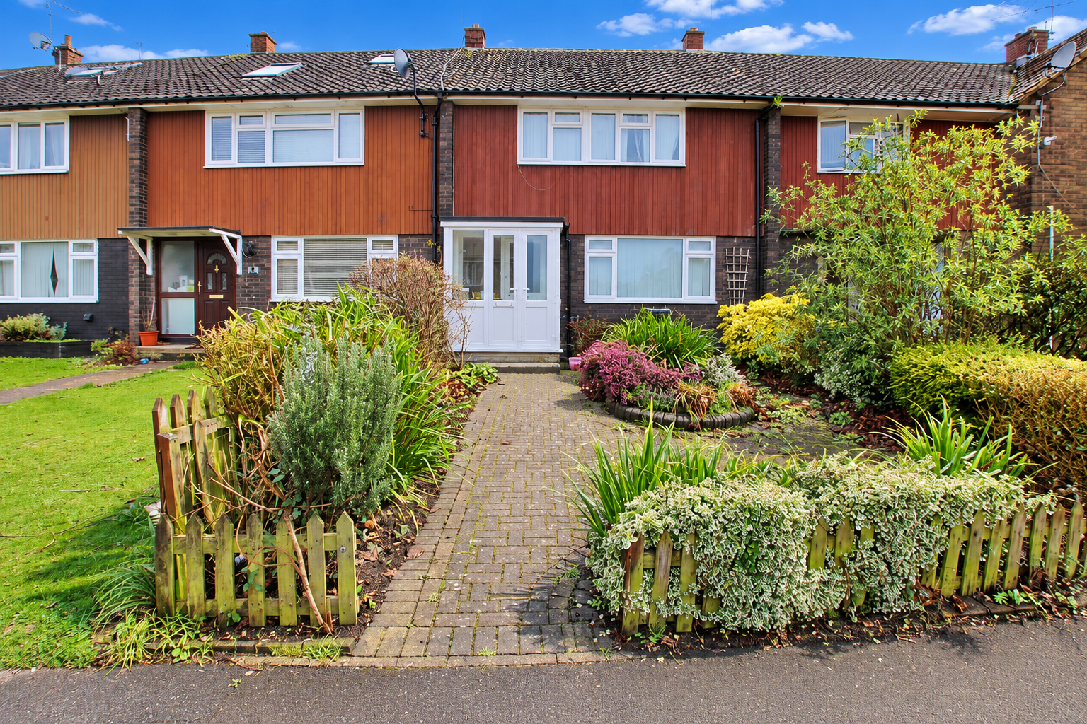Lee Walk, Basildon, SS16